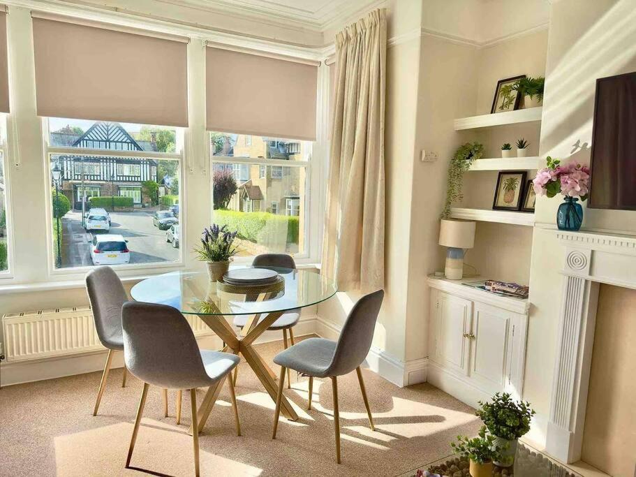 Spacious & Bright 3 Bed Harrogate Apartment מראה חיצוני תמונה